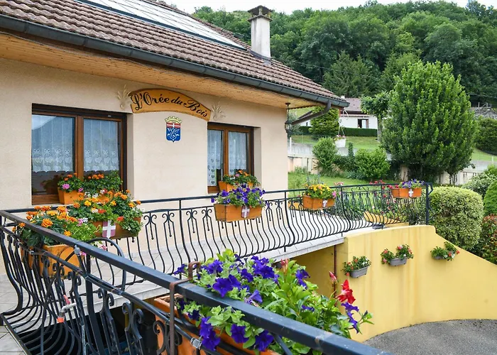 Vakantiehuis L'oree Du Bois *